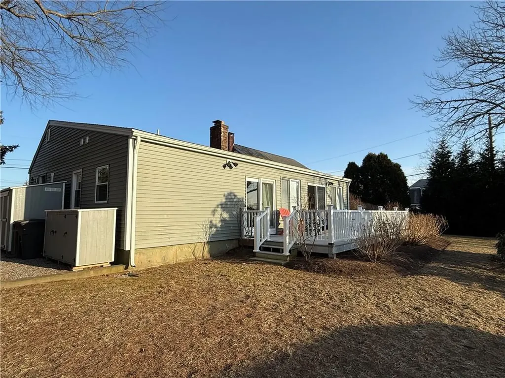 17 Melbourne Drive Narragansett RI 02882