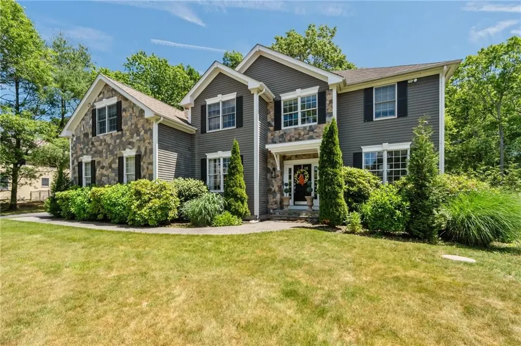 470 Sylvan Court North Kingstown RI 02874