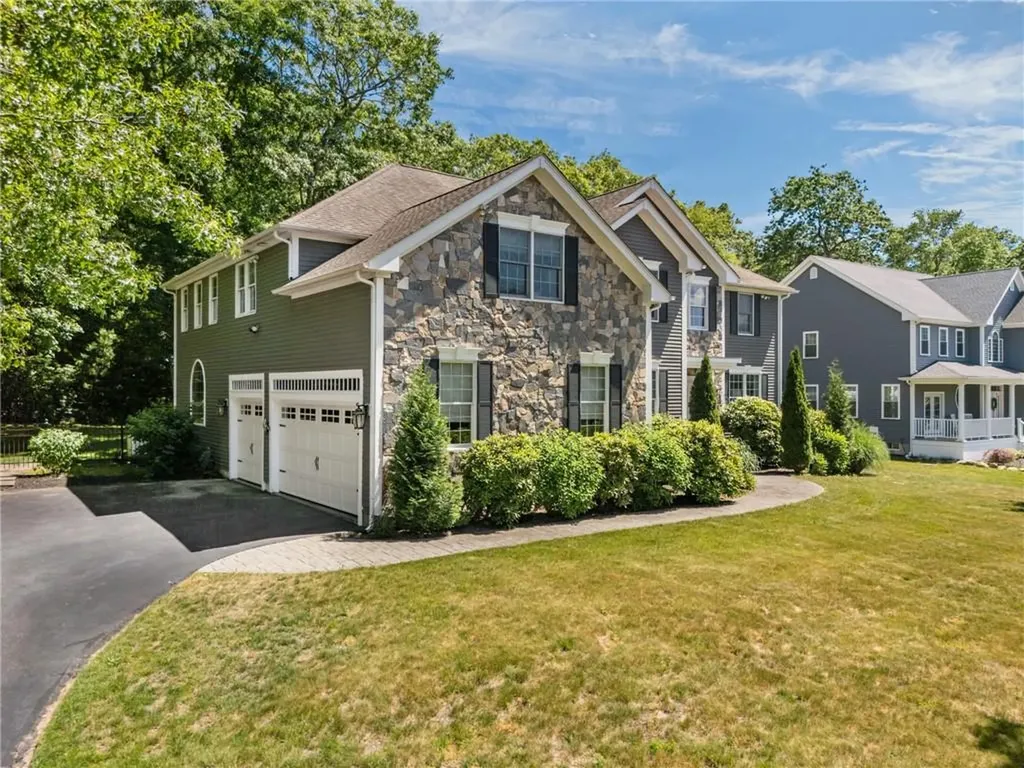 470 Sylvan Court North Kingstown RI 02874