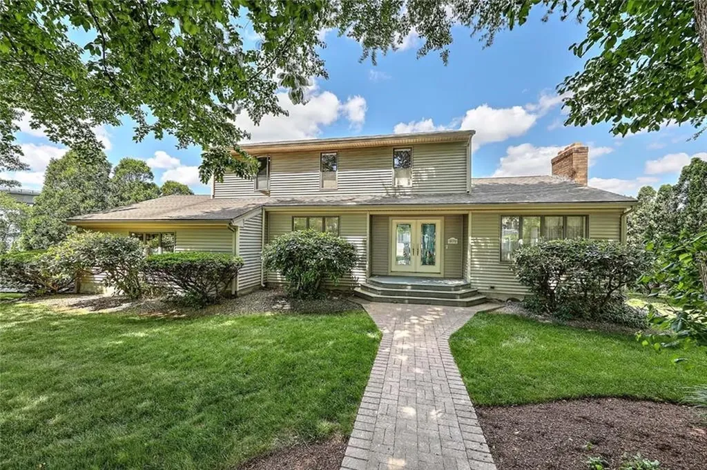 129 Seaside Drive Jamestown RI 02835
