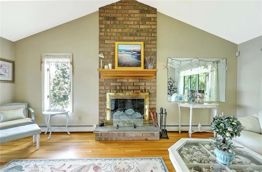 129 Seaside Drive Jamestown RI 02835