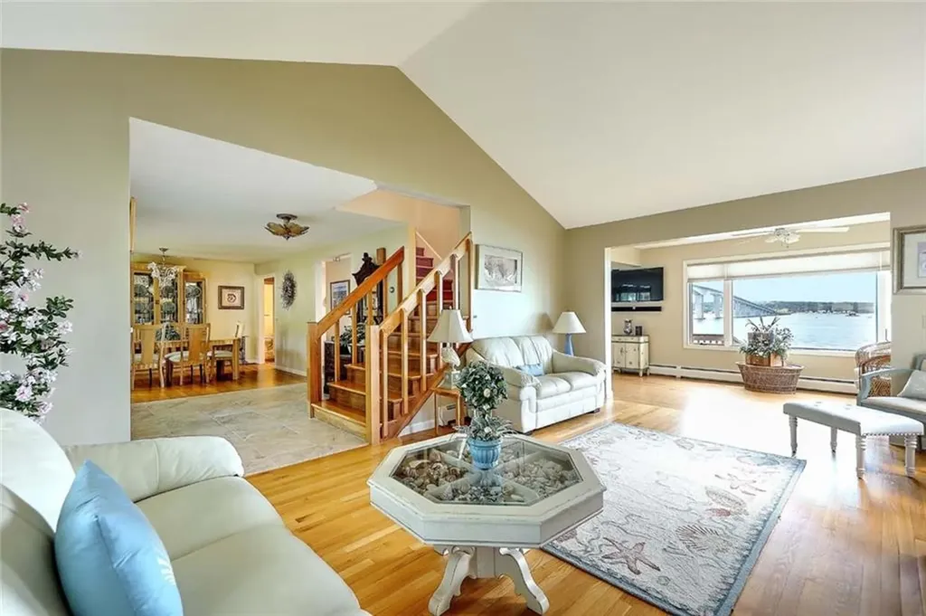 129 Seaside Drive Jamestown RI 02835