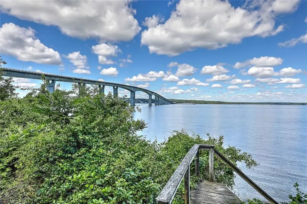 129 Seaside Drive Jamestown RI 02835