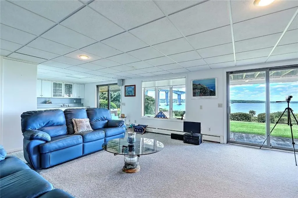 129 Seaside Drive Jamestown RI 02835