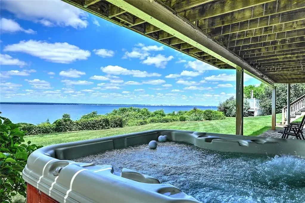 129 Seaside Drive Jamestown RI 02835