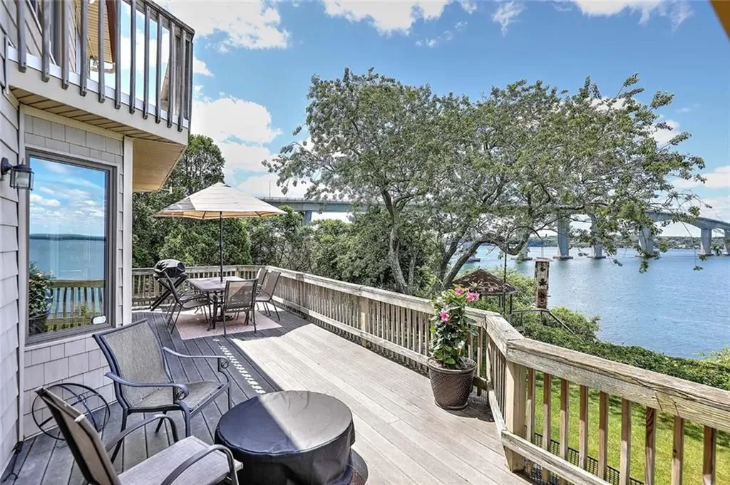 129 Seaside Drive Jamestown RI 02835