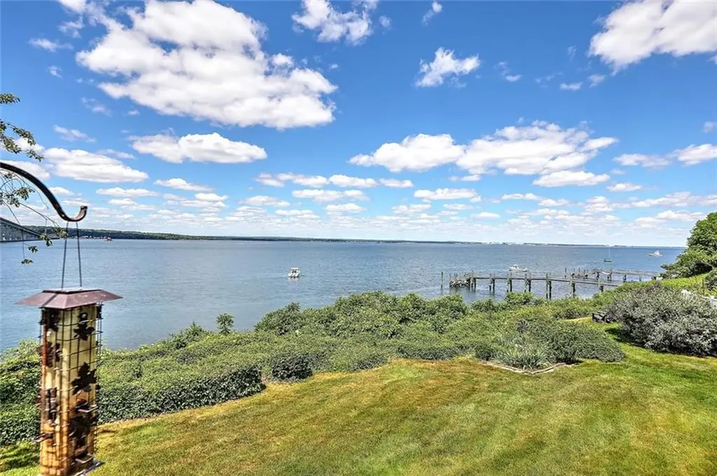 129 Seaside Drive Jamestown RI 02835