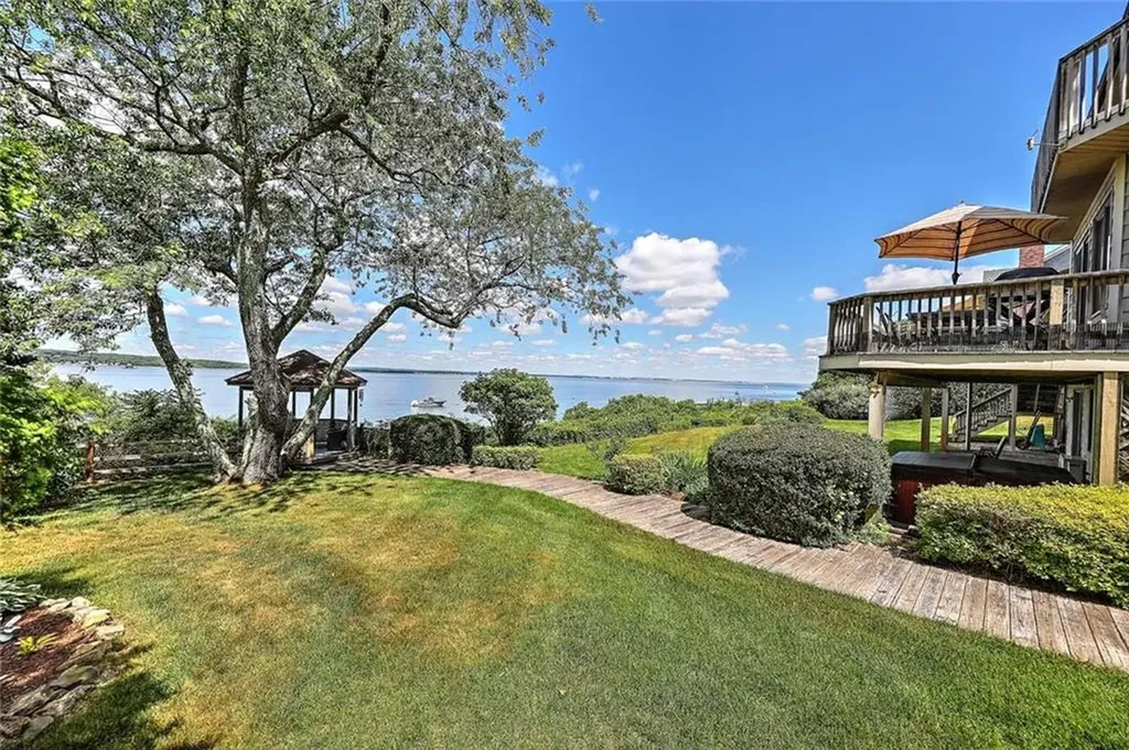 129 Seaside Drive Jamestown RI 02835