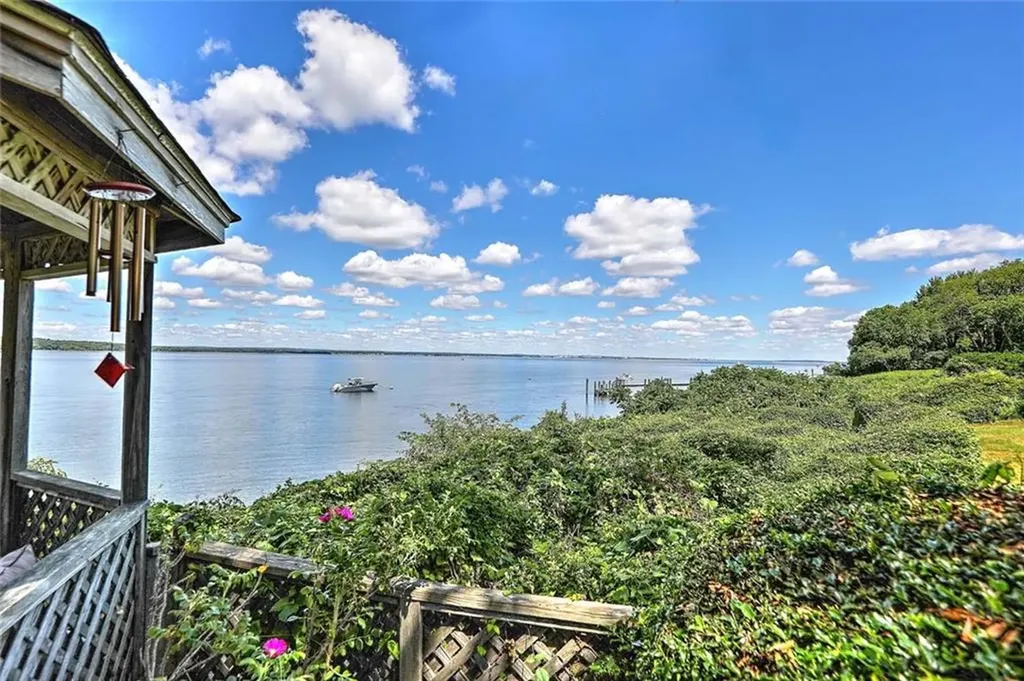 129 Seaside Drive Jamestown RI 02835
