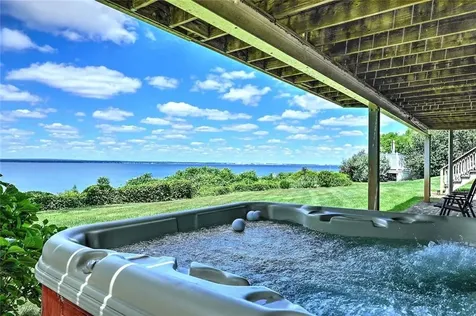 129 Seaside Drive Jamestown RI 02835