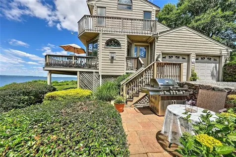 129 Seaside Drive Jamestown RI 02835