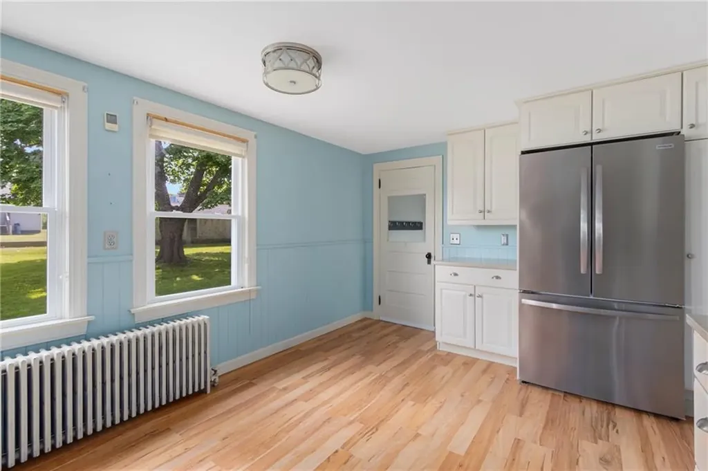 37 Reservoir Road Middletown RI 02842