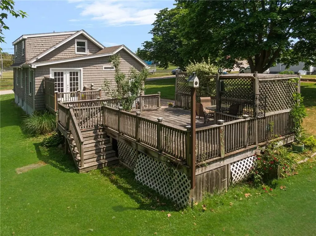 37 Reservoir Road Middletown RI 02842