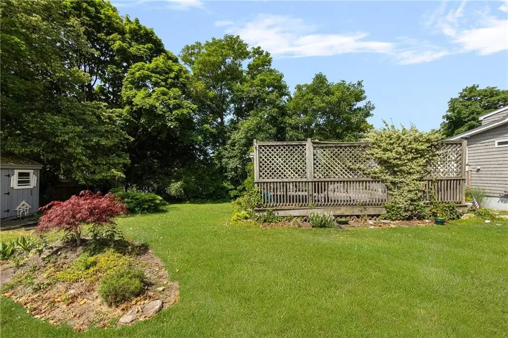 37 Reservoir Road Middletown RI 02842