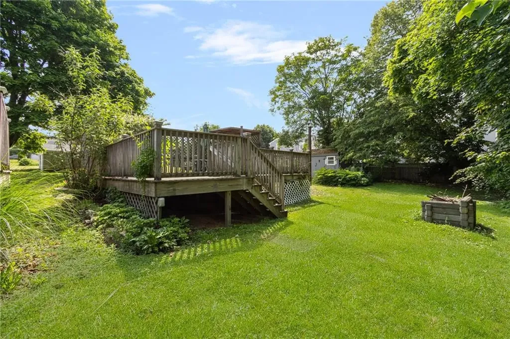 37 Reservoir Road Middletown RI 02842
