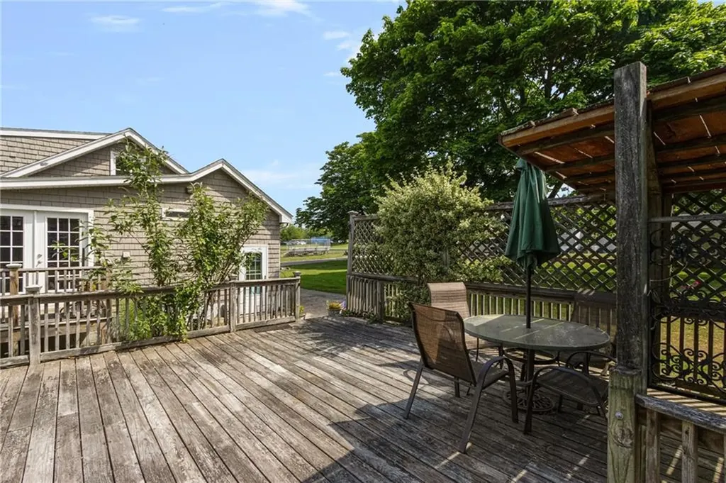 37 Reservoir Road Middletown RI 02842