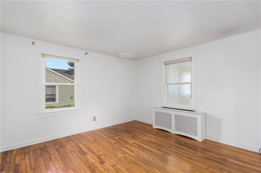 37 Reservoir Road Middletown RI 02842