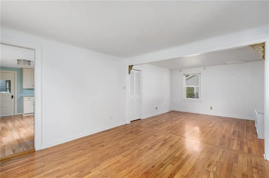 37 Reservoir Road Middletown RI 02842