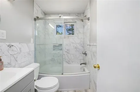 37 Ridgeway Drive Warren RI 02885