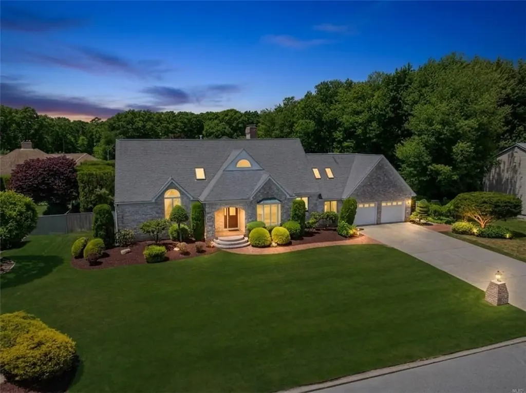 40 Alpine Estates Drive Cranston RI 02921