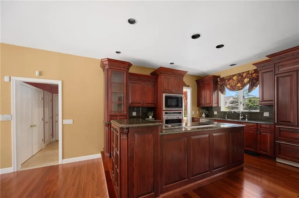 40 Alpine Estates Drive Cranston RI 02921