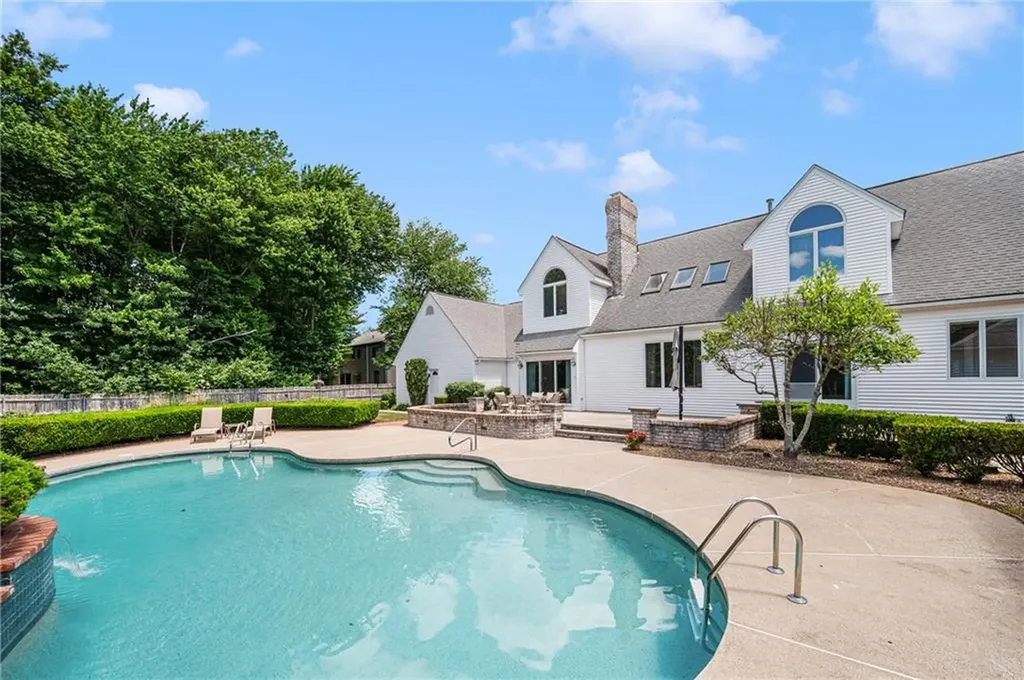 40 Alpine Estates Drive Cranston RI 02921