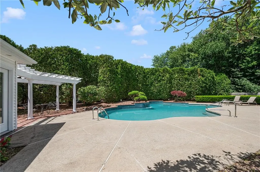 40 Alpine Estates Drive Cranston RI 02921