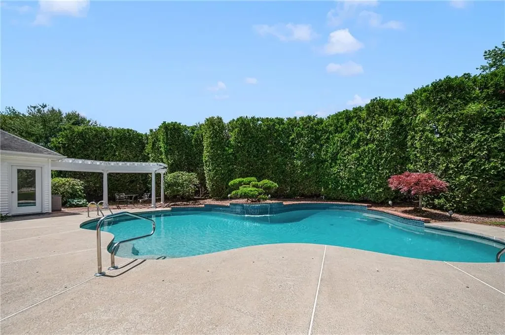 40 Alpine Estates Drive Cranston RI 02921