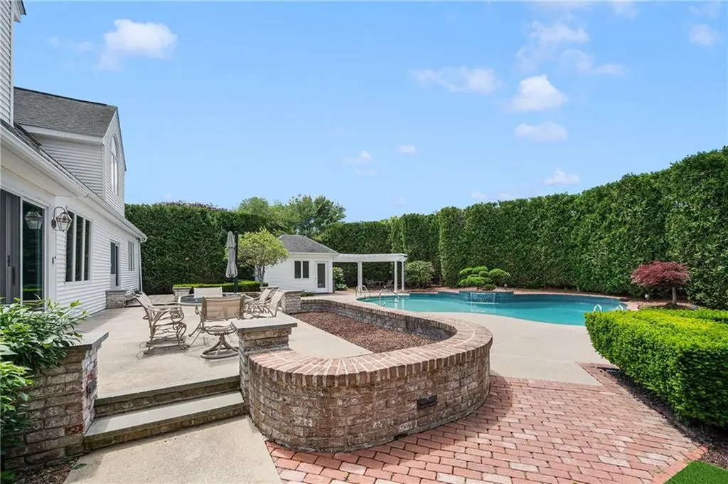 40 Alpine Estates Drive Cranston RI 02921