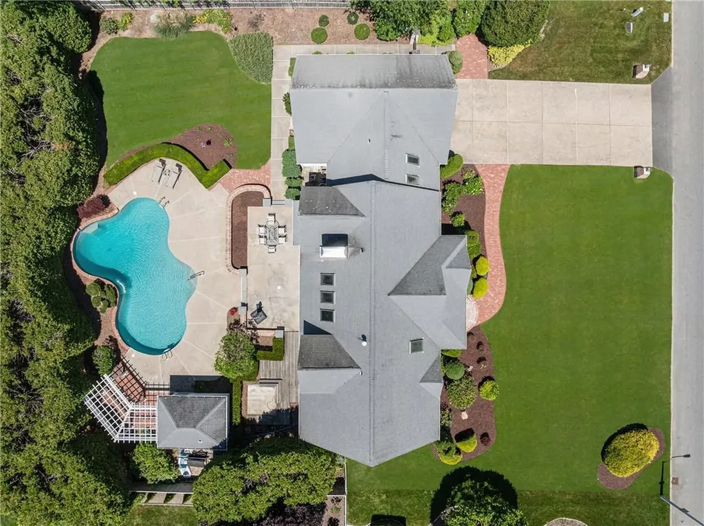 40 Alpine Estates Drive Cranston RI 02921