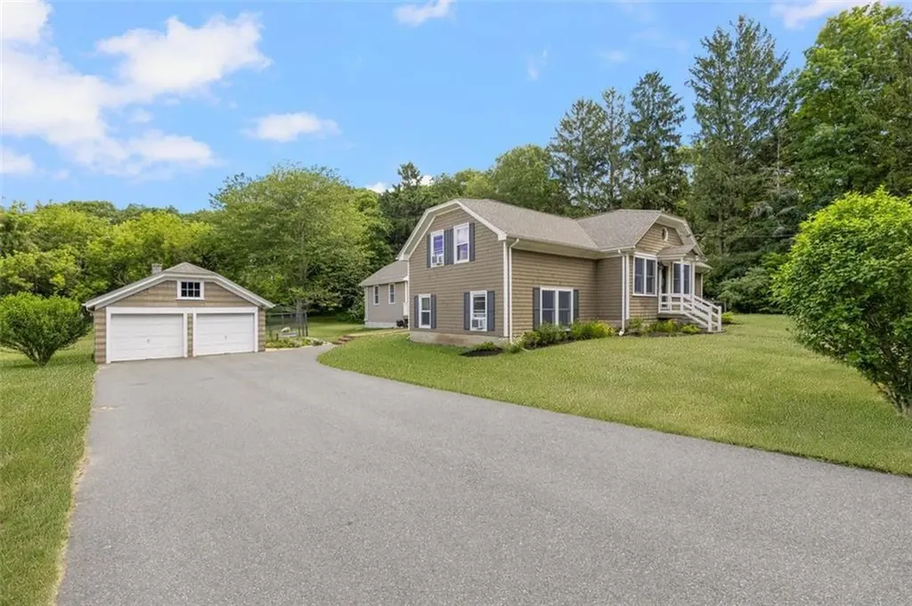 15 Little Pond County Road Cumberland RI 02864