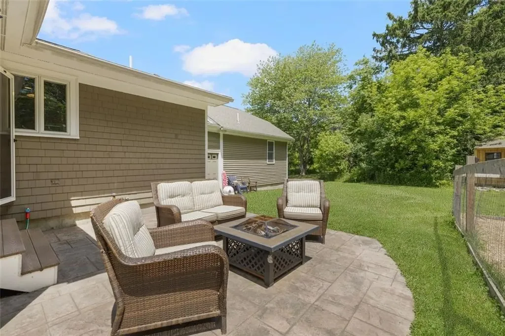 15 Little Pond County Road Cumberland RI 02864