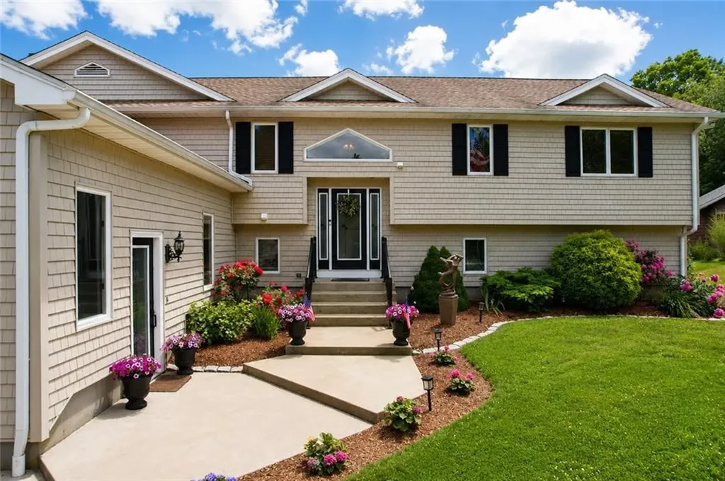 230 Curtis Corner Road South Kingstown RI 02879