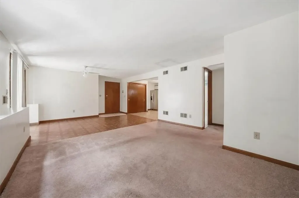41 Kristee Circle West Warwick RI 02893