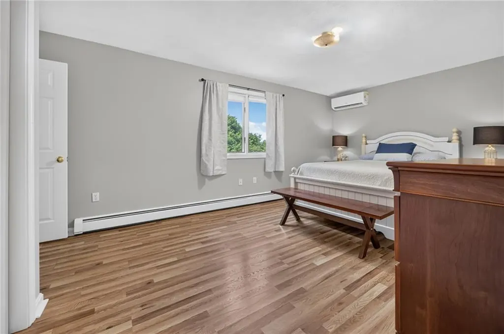 8 Southwest Road Narragansett RI 02882