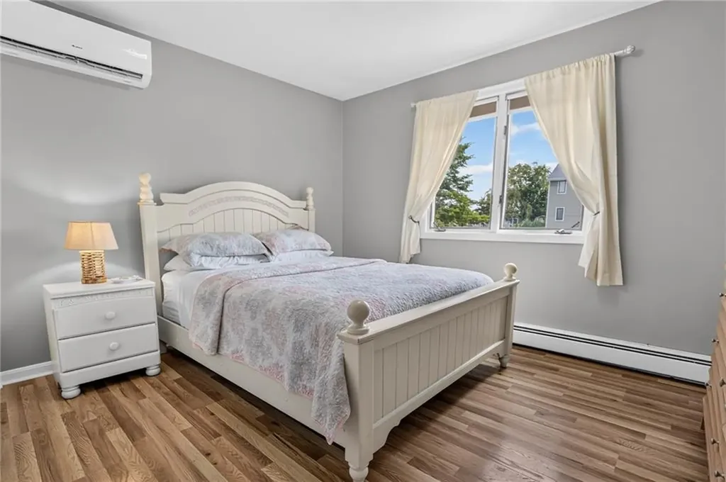 8 Southwest Road Narragansett RI 02882