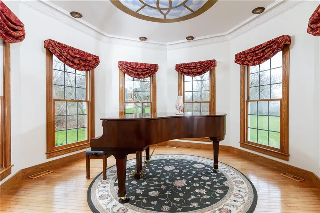 10 Ridge Road Newport RI 02840