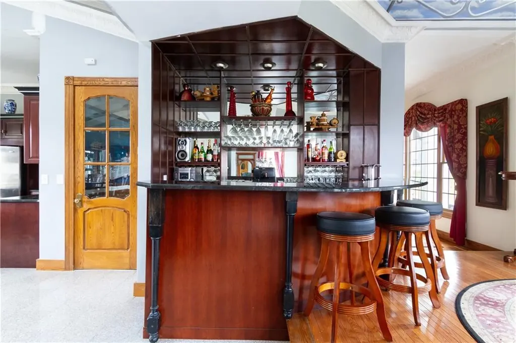 10 Ridge Road Newport RI 02840