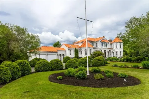 10 Ridge Road Newport RI 02840