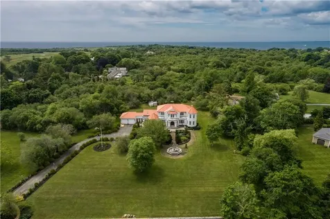 10 Ridge Road Newport RI 02840