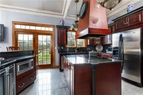10 Ridge Road Newport RI 02840