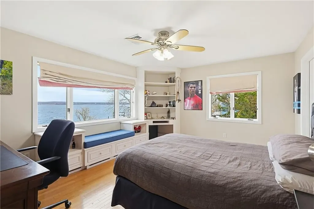 54 Oliver Hazard Perry Road Portsmouth RI 02871