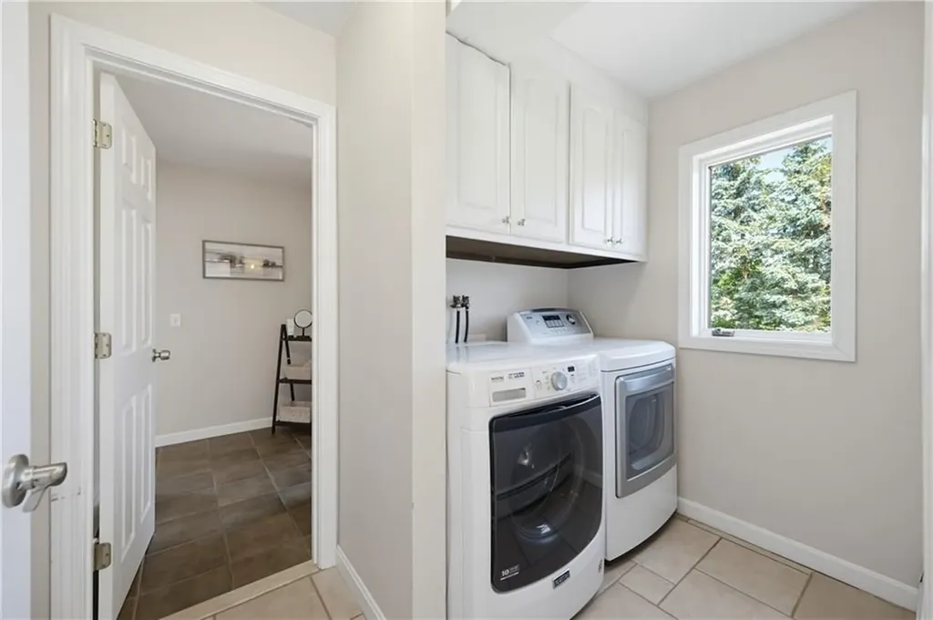 54 Oliver Hazard Perry Road Portsmouth RI 02871