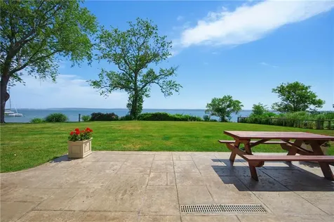 54 Oliver Hazard Perry Road Portsmouth RI 02871