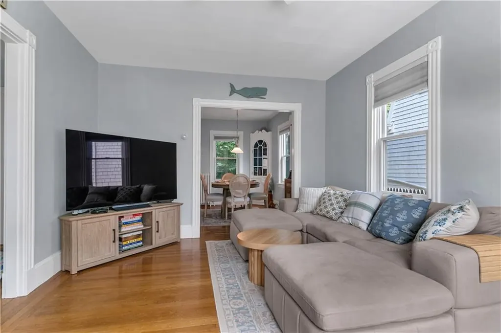 3 Sycamore Street Newport RI 02840
