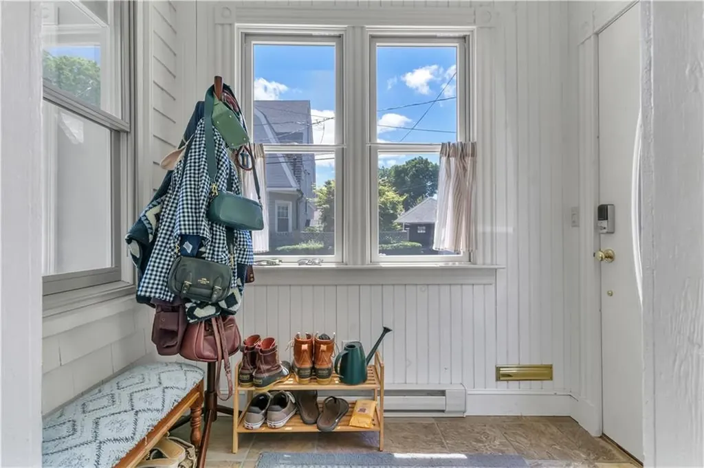 3 Sycamore Street Newport RI 02840
