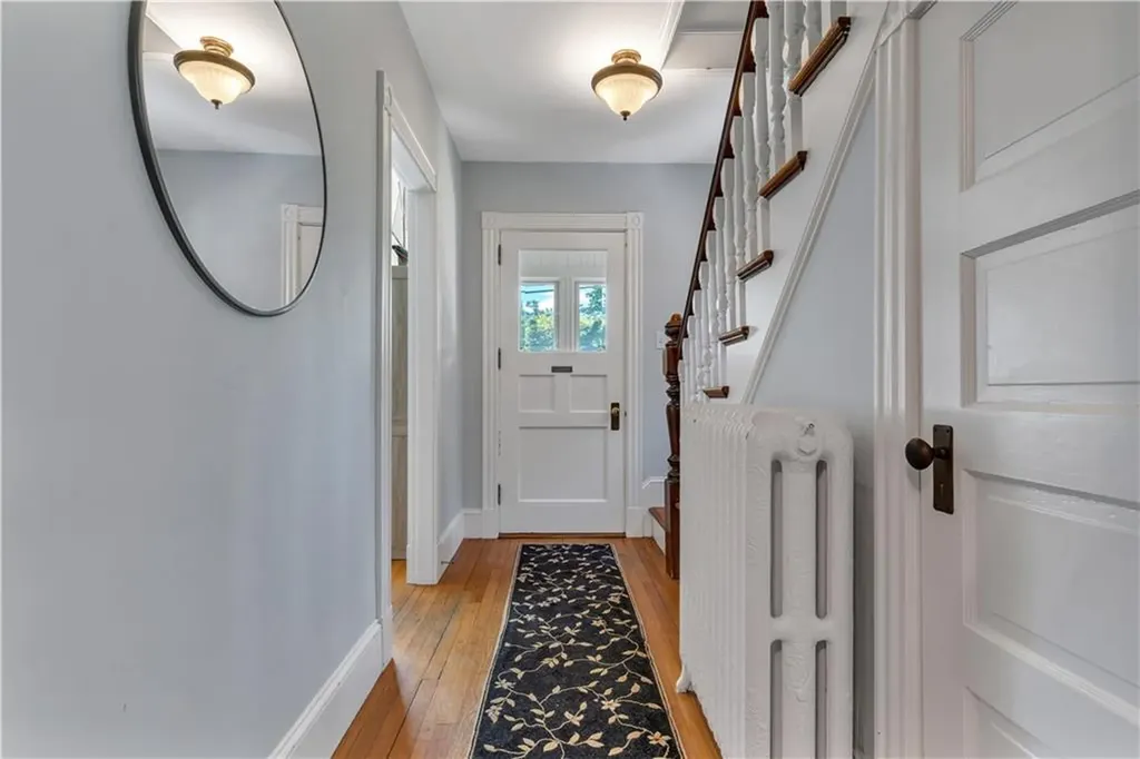 3 Sycamore Street Newport RI 02840