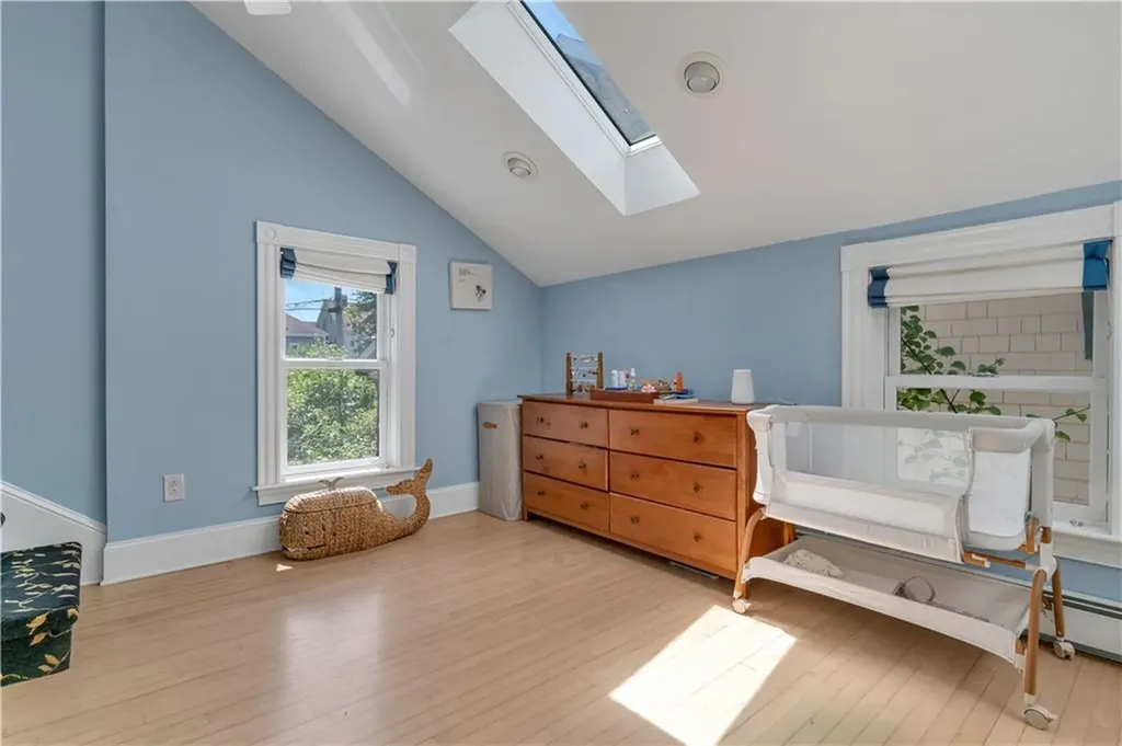 3 Sycamore Street Newport RI 02840