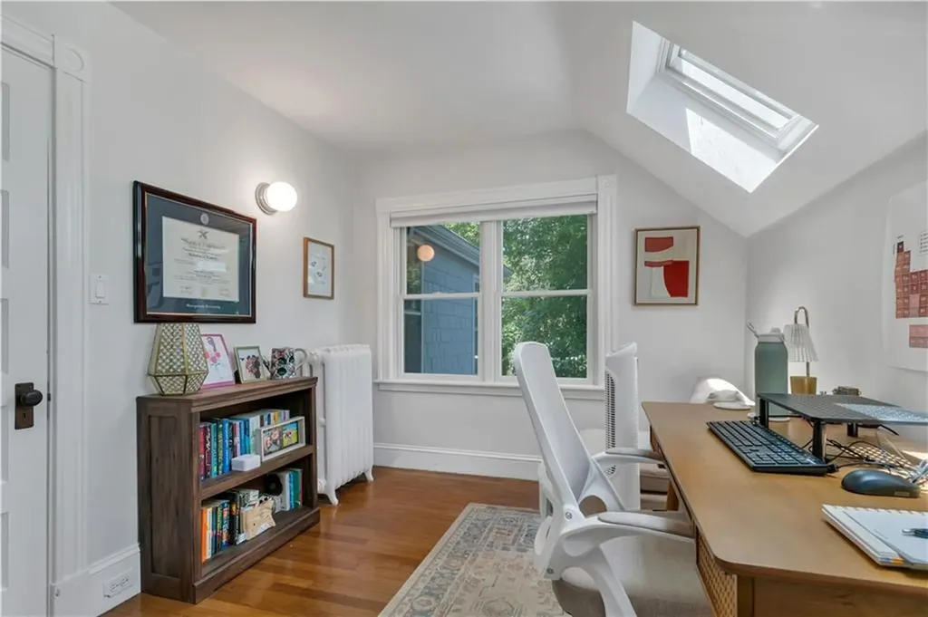 3 Sycamore Street Newport RI 02840