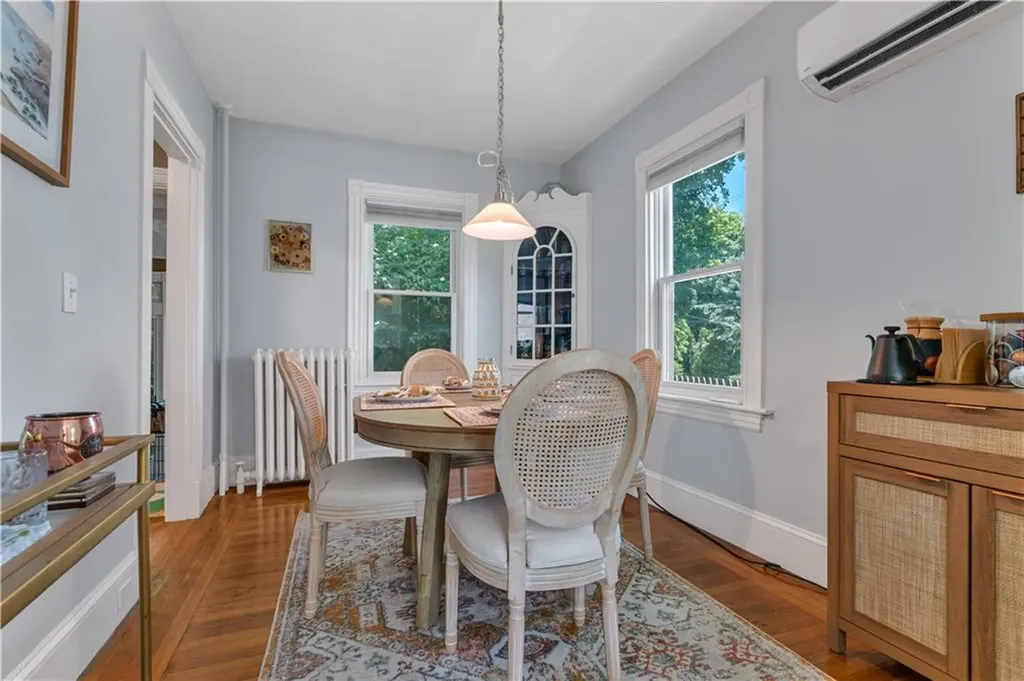 3 Sycamore Street Newport RI 02840